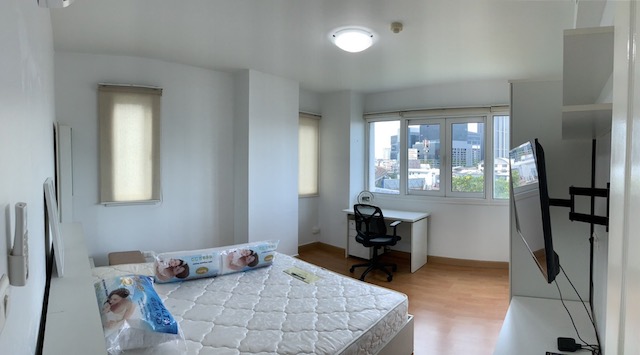 City Home Sukhumvit spacious private clean 7th floor BTS Udomsuk